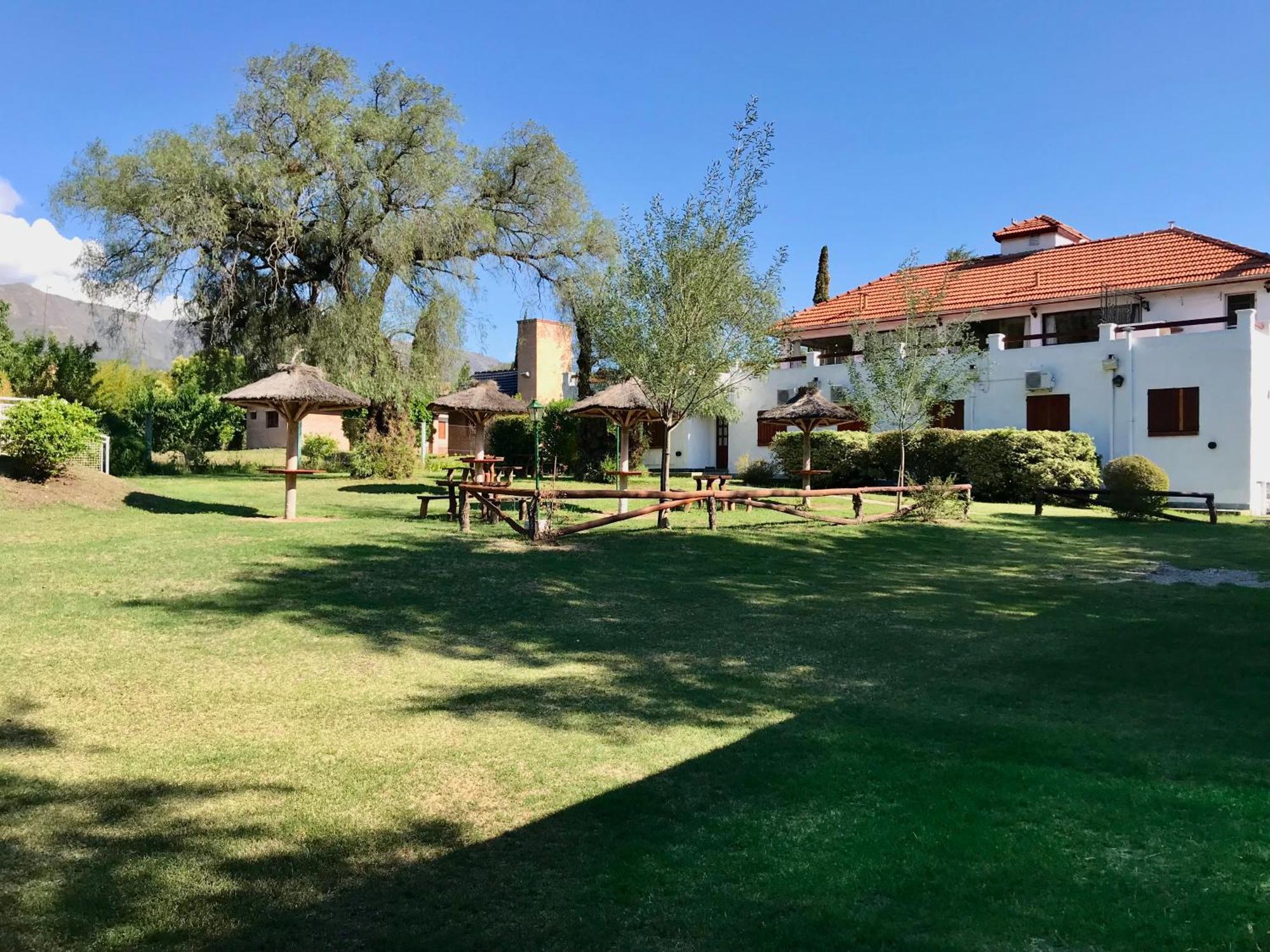 מרלו Hotel De Los Cesares מראה חיצוני תמונה