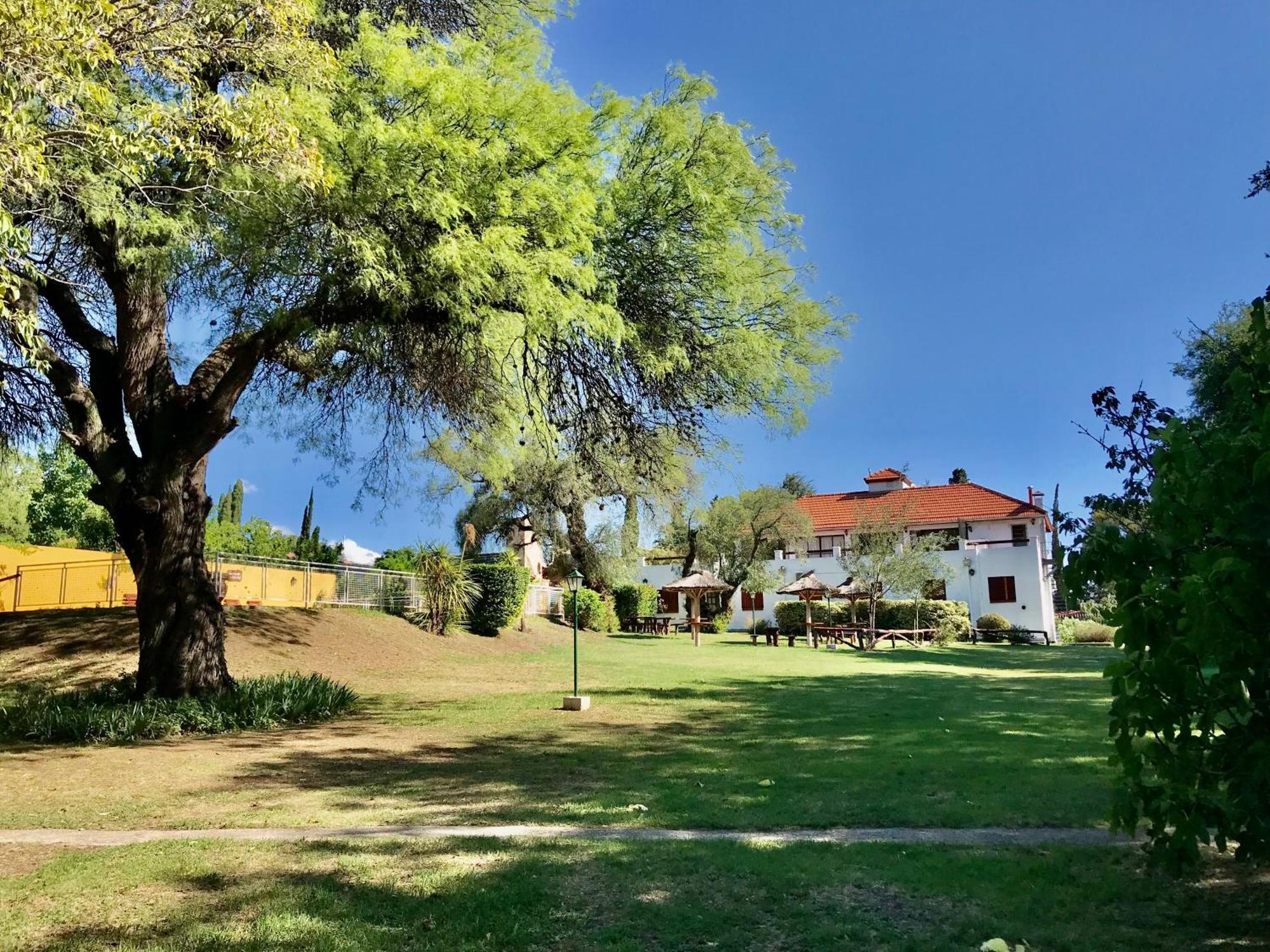 מרלו Hotel De Los Cesares מראה חיצוני תמונה